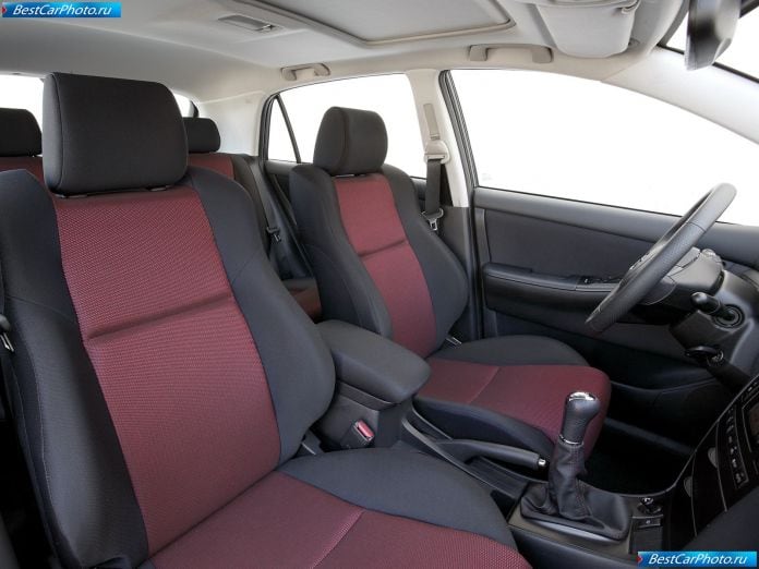 2004 Toyota Corolla - фотография 106 из 125
