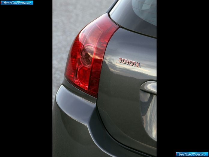 2004 Toyota Corolla - фотография 125 из 125
