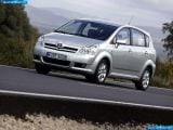 toyota_2004-corolla_verso_d4d_1600x1200_009.jpg