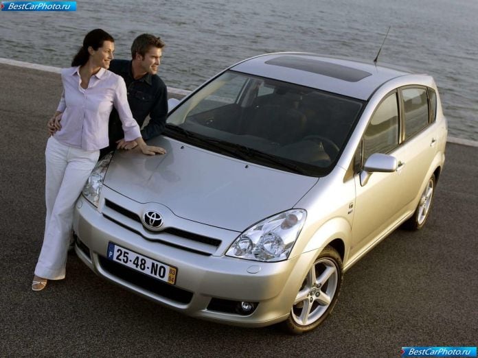 2004 Toyota Corolla Verso Vvti - фотография 25 из 110