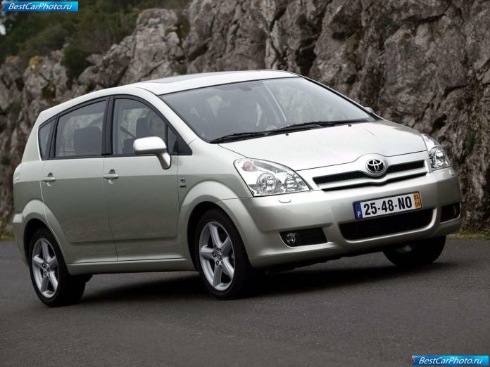 2004 Toyota Corolla Verso Vvti - фотография 30 из 110