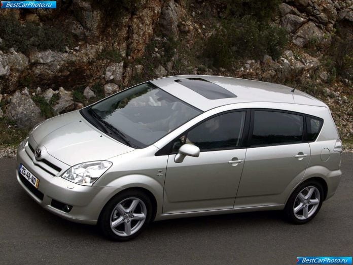 2004 Toyota Corolla Verso Vvti - фотография 38 из 110