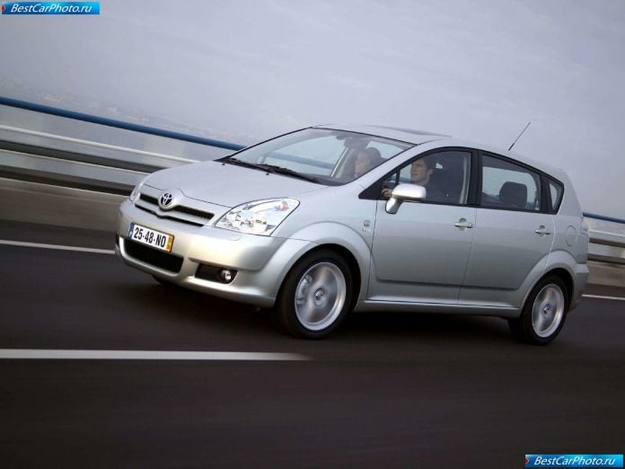 2004 Toyota Corolla Verso Vvti - фотография 40 из 110