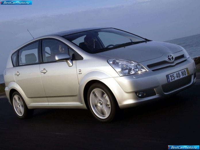 2004 Toyota Corolla Verso Vvti - фотография 41 из 110