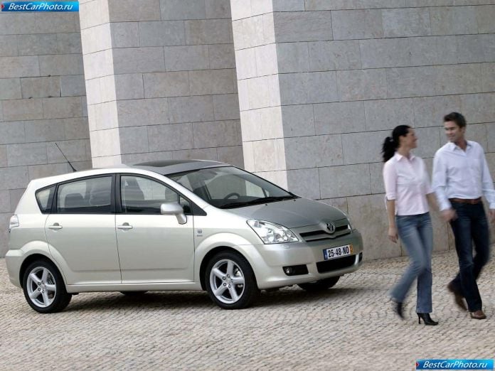2004 Toyota Corolla Verso Vvti - фотография 46 из 110