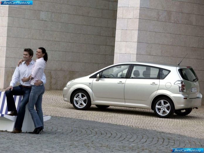 2004 Toyota Corolla Verso Vvti - фотография 54 из 110