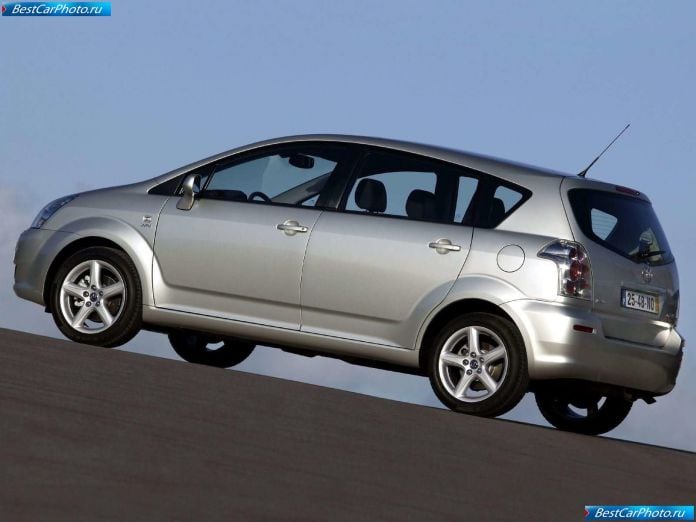2004 Toyota Corolla Verso Vvti - фотография 60 из 110