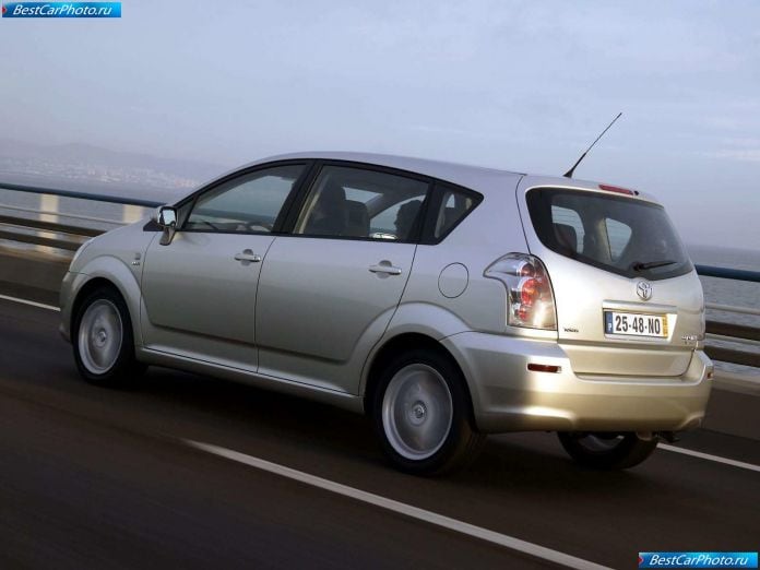 2004 Toyota Corolla Verso Vvti - фотография 61 из 110