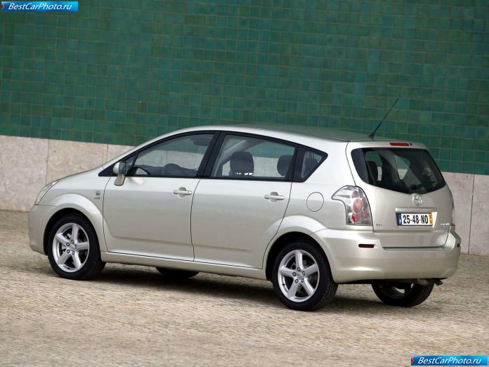 2004 Toyota Corolla Verso Vvti - фотография 66 из 110