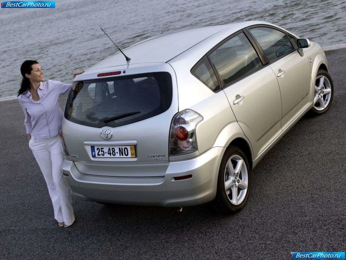 2004 Toyota Corolla Verso Vvti - фотография 68 из 110