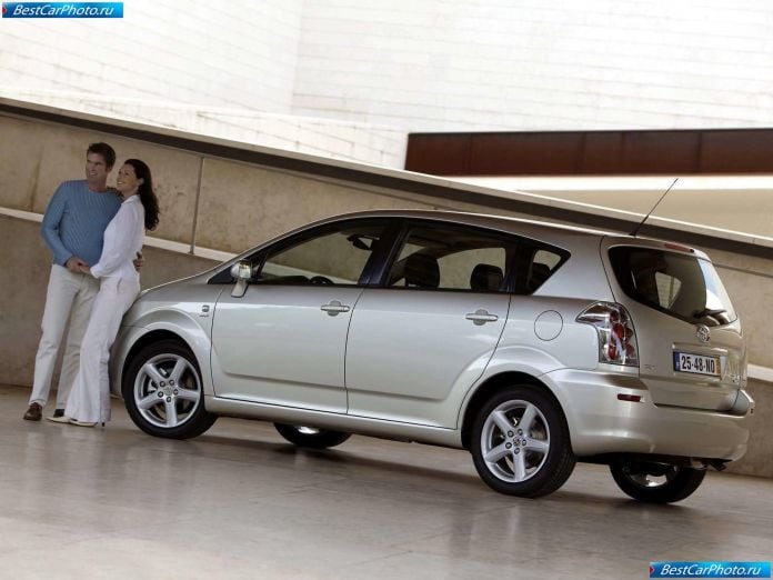 2004 Toyota Corolla Verso Vvti - фотография 71 из 110