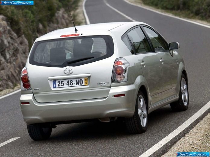 2004 Toyota Corolla Verso Vvti - фотография 72 из 110