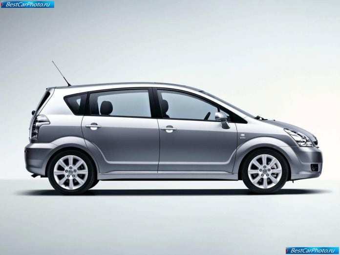 2004 Toyota Corolla Verso Vvti - фотография 73 из 110