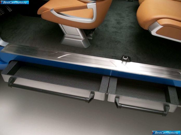 2004 Toyota Ftx Concept - фотография 28 из 38
