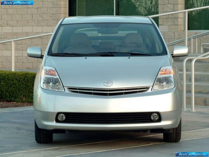 2004 Toyota Prius - фотография 15 из 50
