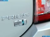 toyota_2004-prius_1600x1200_042.jpg