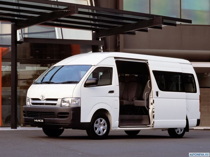 2004 Toyota HiAce - фотография 1 из 4