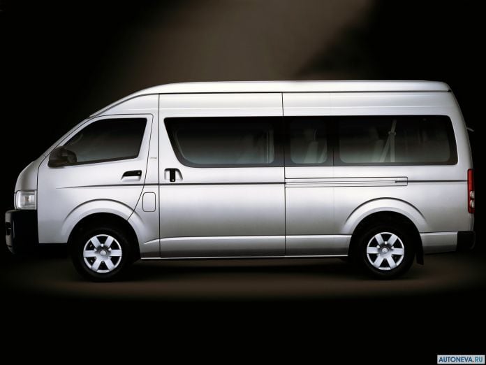 2004 Toyota HiAce - фотография 4 из 4