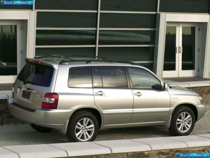 2005 Toyota Highlander Hybrid - фотография 12 из 21