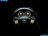 toyota_2006-auris_space_concept_1600x1200_010.jpg