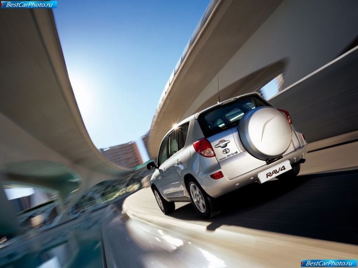 2006 Toyota Rav4 - фотография 7 из 77