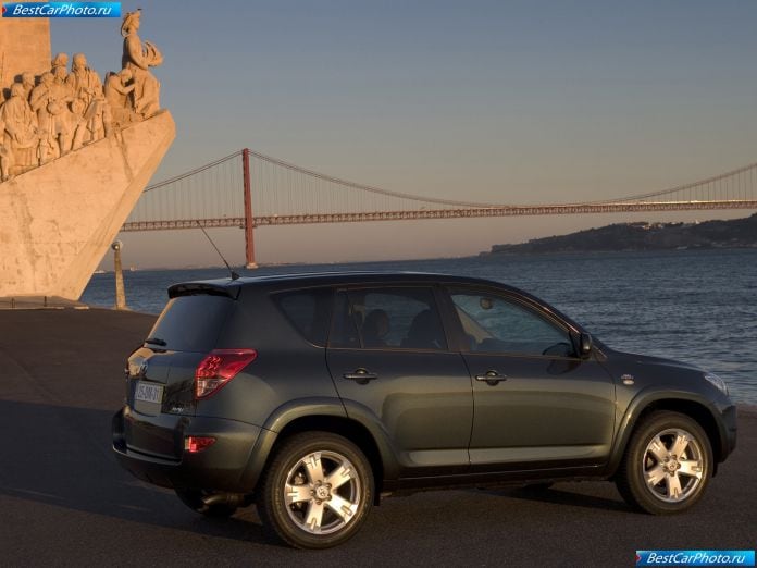 2006 Toyota Rav4 - фотография 58 из 77