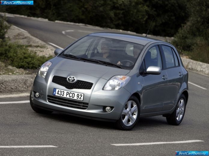2006 Toyota Yaris - фотография 8 из 120