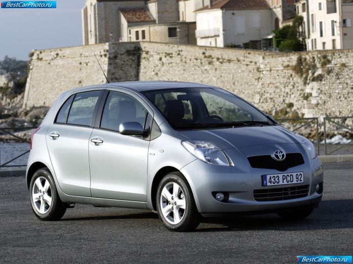 2006 Toyota Yaris - фотография 12 из 120