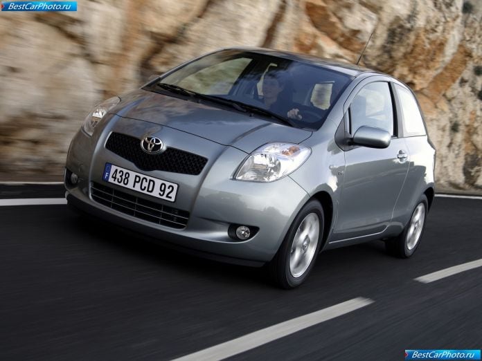 2006 Toyota Yaris - фотография 24 из 120