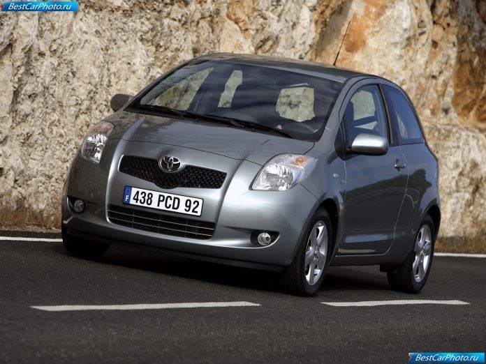 2006 Toyota Yaris - фотография 26 из 120