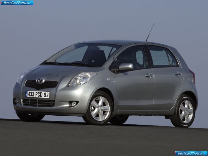 2006 Toyota Yaris - фотография 30 из 120