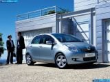 toyota_2006-yaris_1600x1200_031.jpg