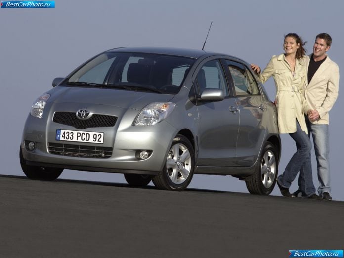2006 Toyota Yaris - фотография 37 из 120