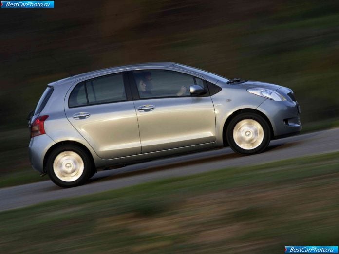 2006 Toyota Yaris - фотография 43 из 120