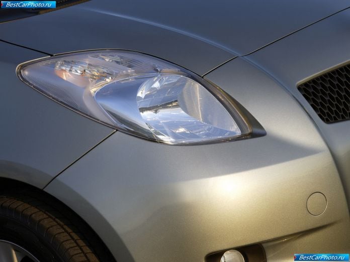 2006 Toyota Yaris - фотография 97 из 120