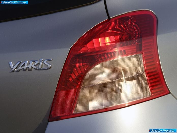 2006 Toyota Yaris - фотография 98 из 120