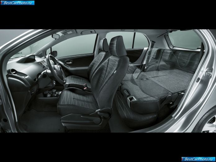 2006 Toyota Yaris - фотография 106 из 120