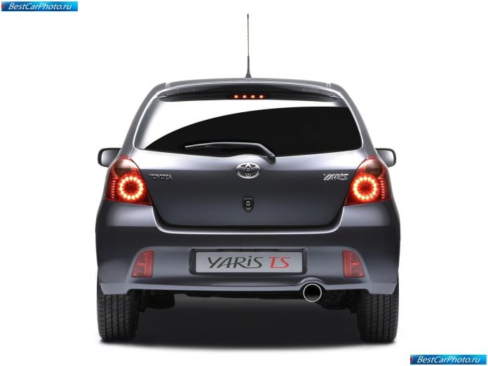 2006 Toyota Yaris Ts Concept - фотография 6 из 14