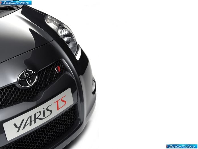 2006 Toyota Yaris Ts Concept - фотография 14 из 14