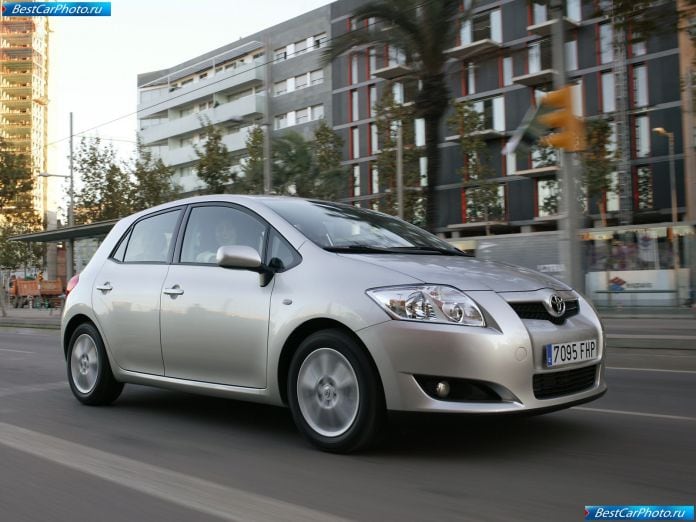 2007 Toyota Auris - фотография 17 из 92