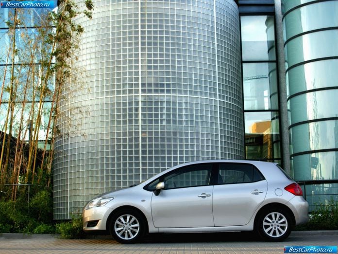 2007 Toyota Auris - фотография 35 из 92