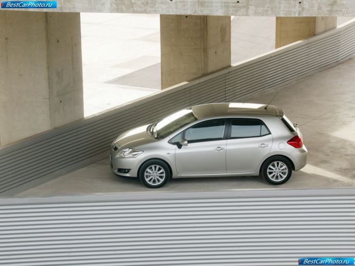 2007 Toyota Auris - фотография 43 из 92