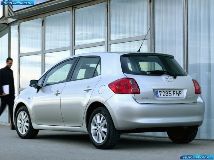 2007 Toyota Auris - фотография 55 из 92