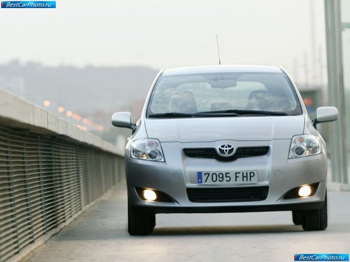 2007 Toyota Auris - фотография 61 из 92