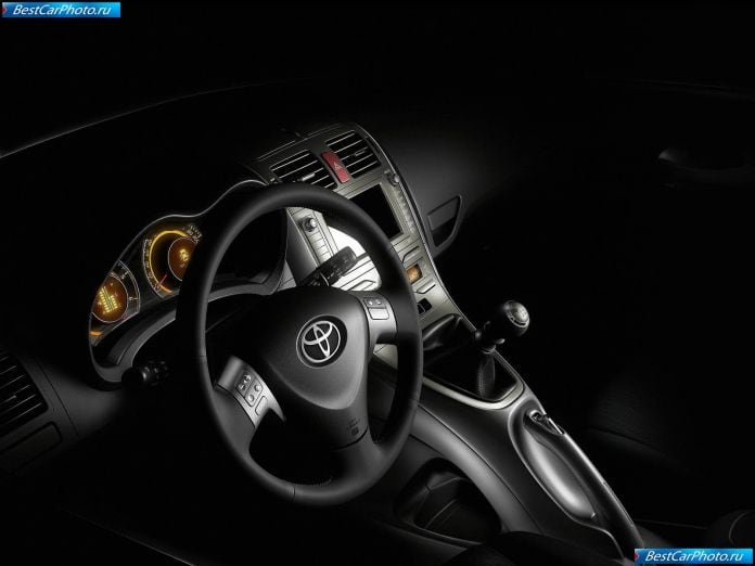 2007 Toyota Auris - фотография 73 из 92