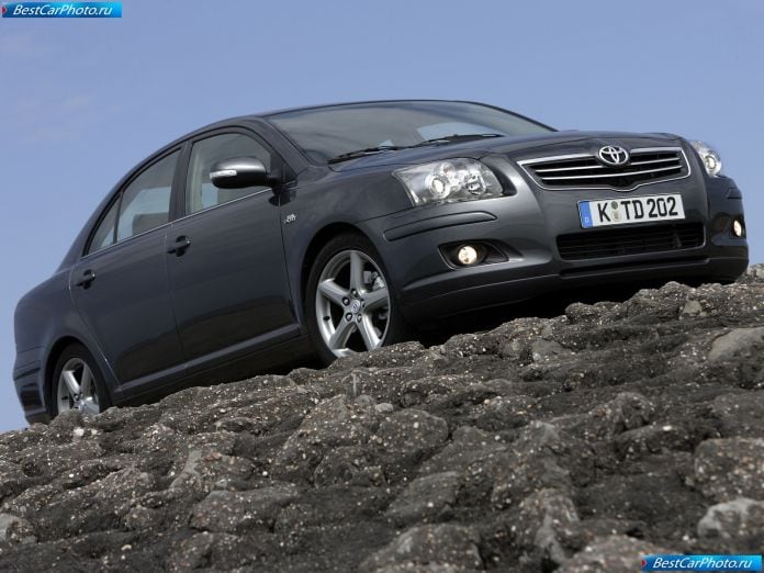 2007 Toyota Avensis - фотография 12 из 67