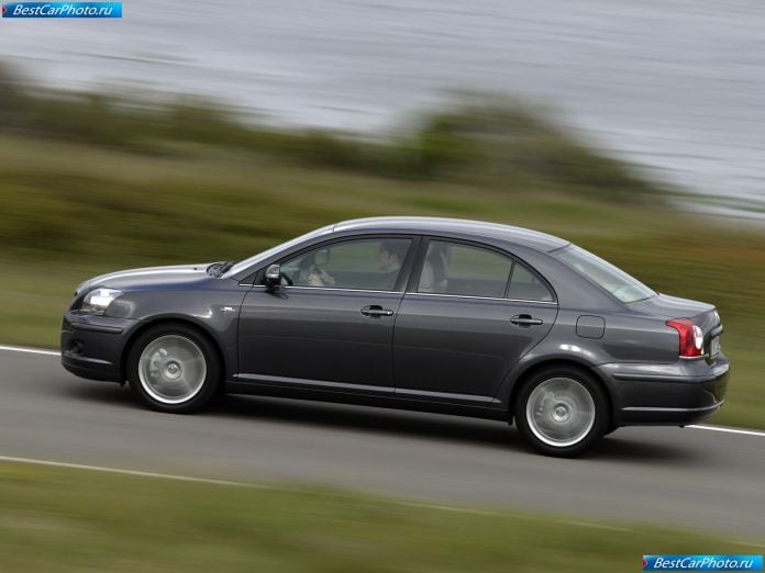 2007 Toyota Avensis - фотография 16 из 67