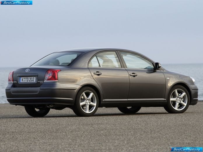 2007 Toyota Avensis - фотография 26 из 67