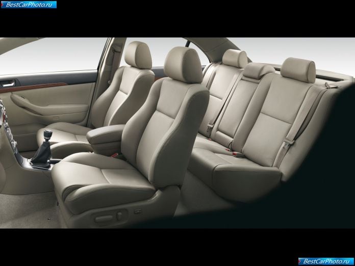 2007 Toyota Avensis - фотография 65 из 67