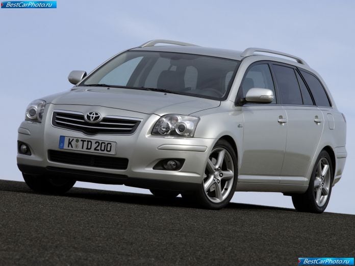 2007 Toyota Avensis Wagon - фотография 7 из 49